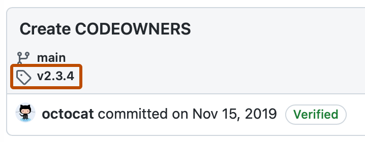 커밋 요약의 스크린샷. 태그 아이콘과 "v2.3.4"가 주황색 윤곽선으로 강조 표시되어 있습니다.